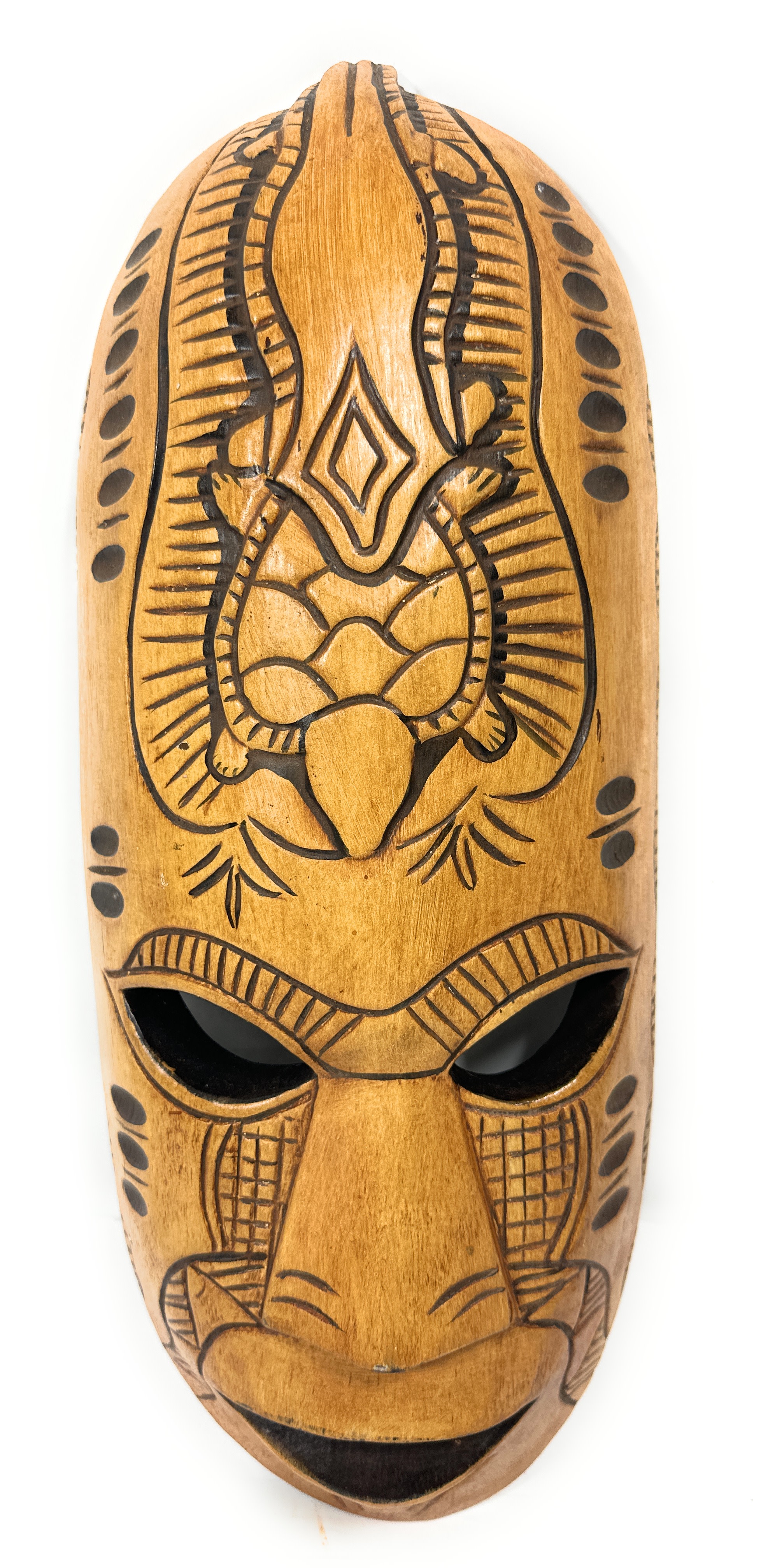 Fijian Mask 20 in with Carved Turtle and Gecko | #mdrx005 Fijian Mask 20 in with Carved Turtle and Gecko | #mdrx005